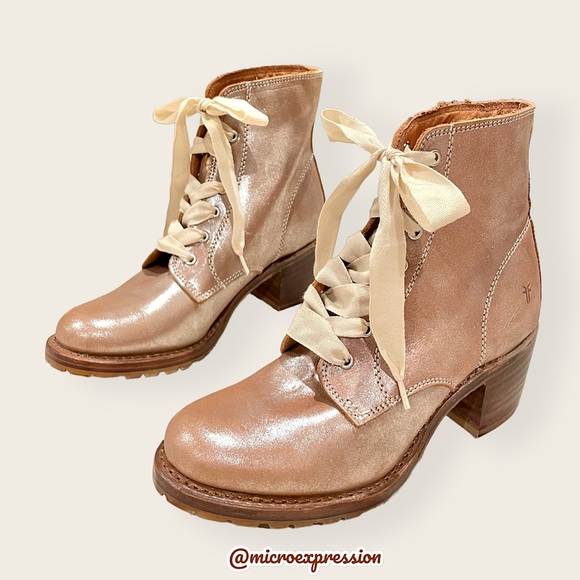 Frye Sabrina 6G GLAM Metallic Glittery Tan Combat Block Heel Lace Up Ankle Boot - Picture 12 of 16